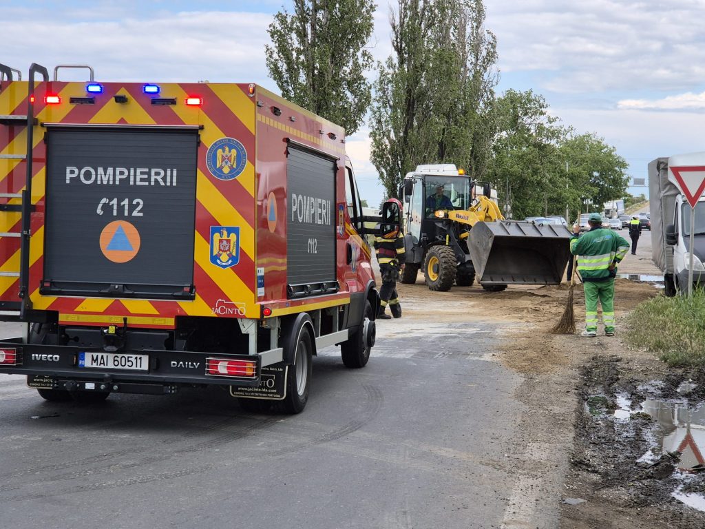 (FOTO&VIDEO) Scurgeri de combustibil pe șosea, blocaj în Bariera Brăilei