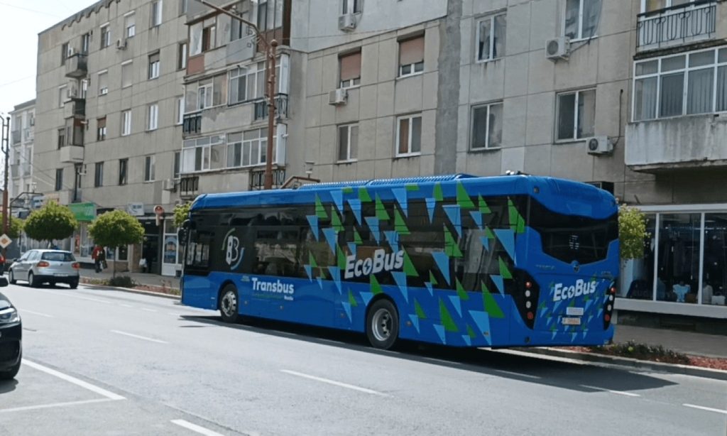 Atenție ! Se modifică programul autobuzelor din 8 septembrie