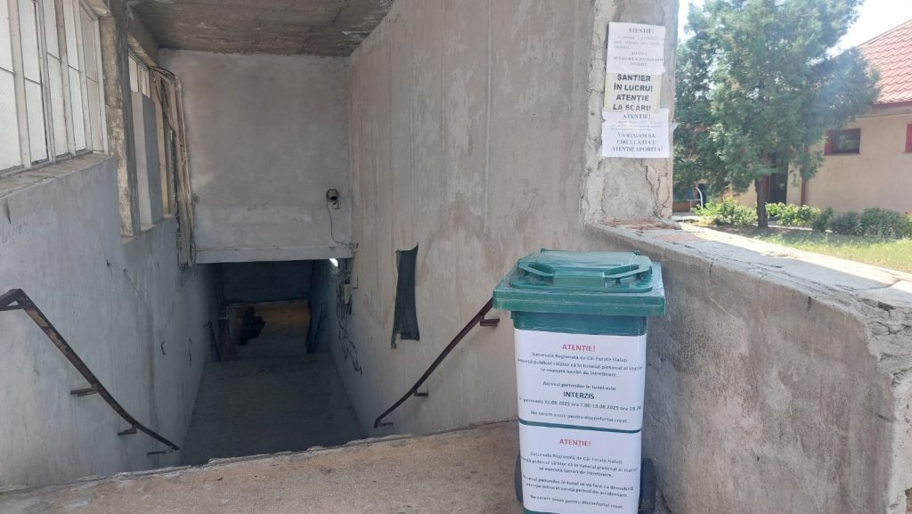 Pasajul CFR din Gara Buzău, modernizat cu aceeași viteză cu care circulă trenurile pe șine. Noi promisiuni, niciun termen de finalizare