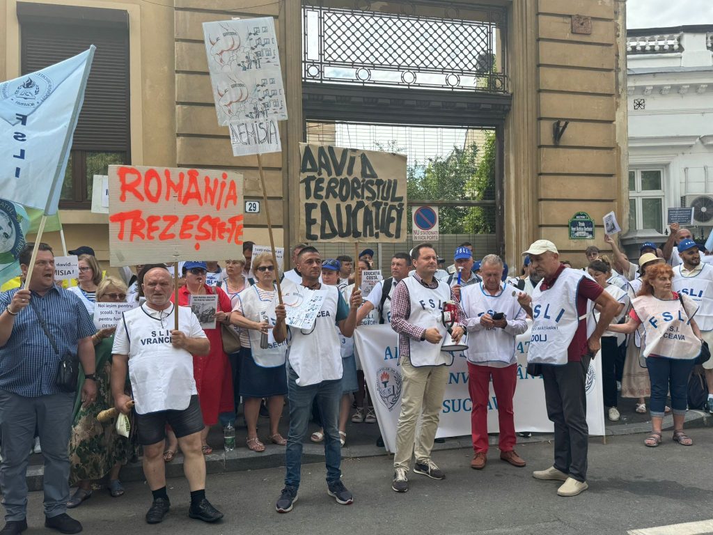 Profesorii, mai hotărâți ca niciodată. Sindicalist, la Focus Tv: “Dacă vom continua tot așa, școala NU va începe anul acesta”