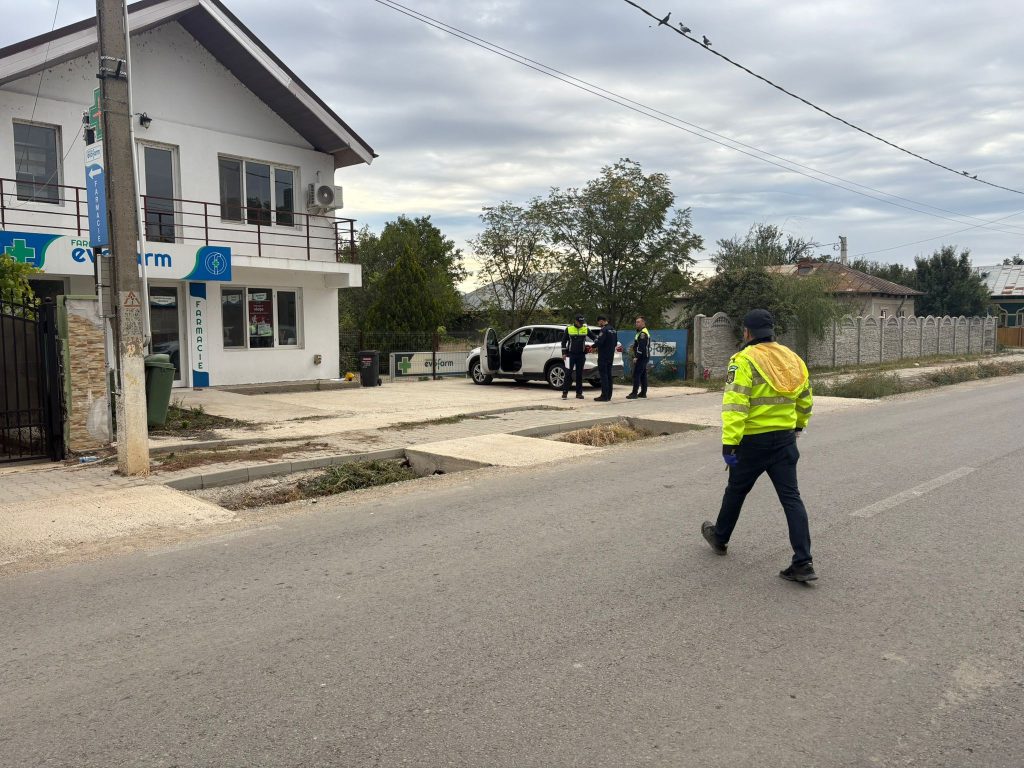 (UPDATE) Femeie din Săgeata, înjunghiată în plină stradă
