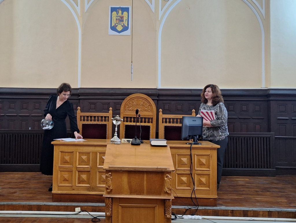 Au fost desemnați, prin tragere la sorți, președintele Biroului Electoral Județean și locțiitorul său