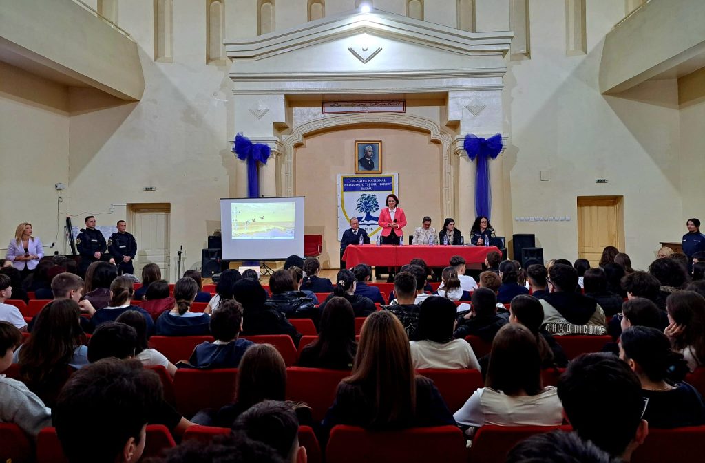 Semnal de alarmă în rândul tinerilor: mai bine de jumătate dintre ei au în jur persoane care consumă substanțe interzise