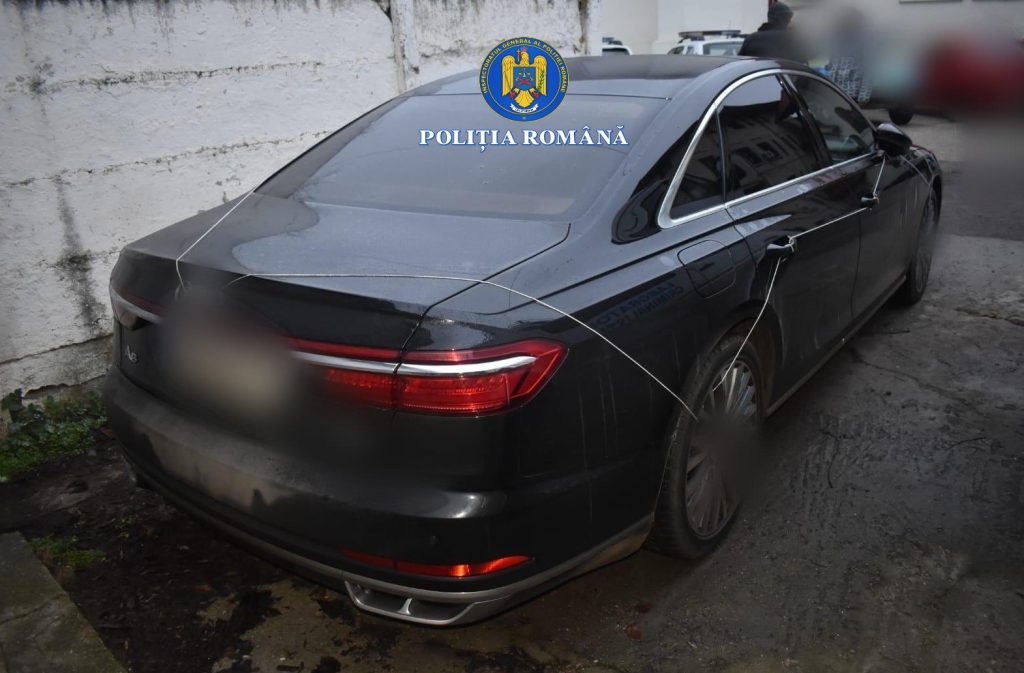 (FOTO&VIDEO) Rețea de proxenetism, destructurată de polițiști. Sume mari de bani și bunuri de zeci de mii de euro, confiscate