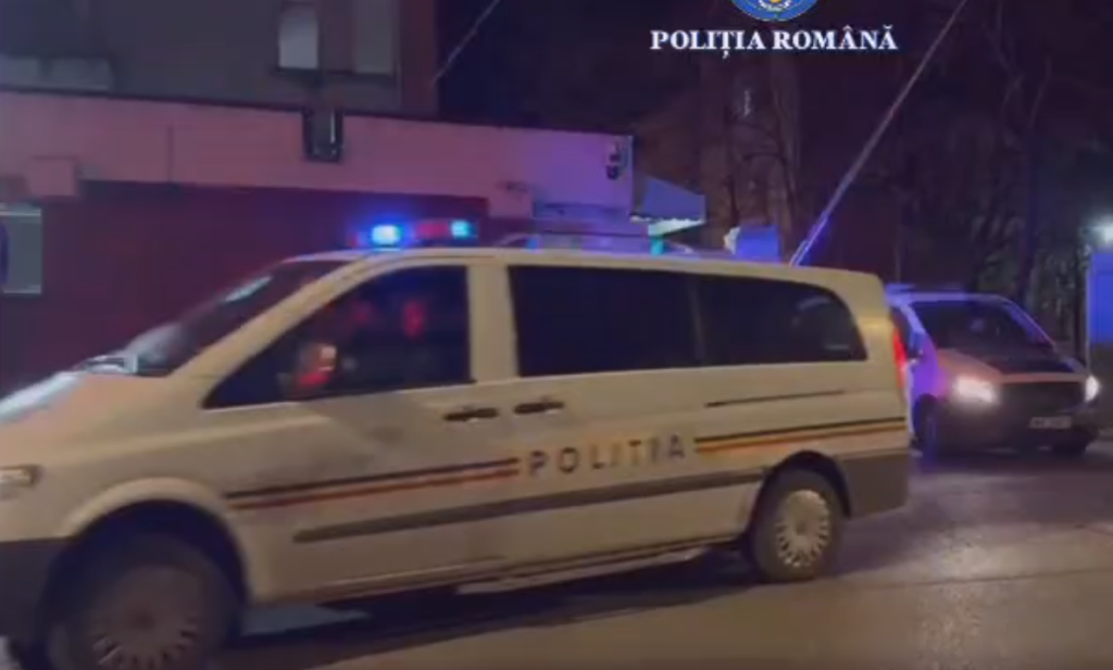 Oameni săraci, transformați în “pensionari militari” pentru credite bancare. Rețeaua a acționat și în Buzău