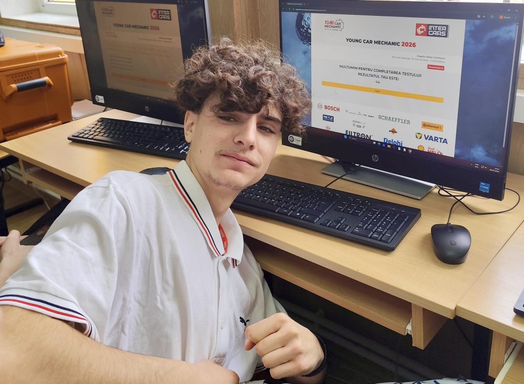 Un elev din Berca, singurul reprezentant al Buzăului la etapa regională „Young Car Mechanic”. Performanța sa e istorică pentru liceu