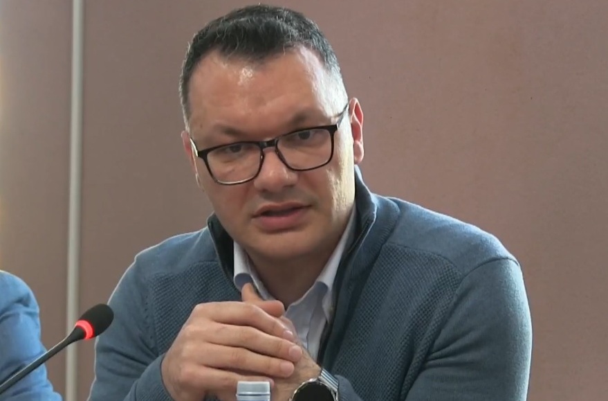 Acuzații USR: la Primăria Buzău, până și transparența e părtinitoare. Un proiect depus de consilierul Florin Drăgulin (USR), ținut la sertar până când a fost gata unul similar, al primarului PSD