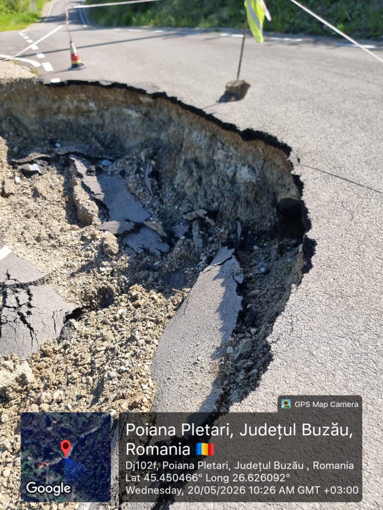 Ploile torențiale au făcut ravagii în cinci comune din Buzău! Risc de izolare pentru 7 familii, la Berca