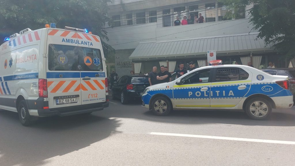 (VIDEO) Șocant! Livrator dat dispărut de soție, găsit inconștient în mașină. „Toți credeau că doarme…”