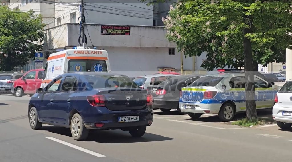 Tragedie în centrul orașului! Femeie de 55 de ani, găsită moartă într-o baltă de sânge în propriul apartament (VIDEO)