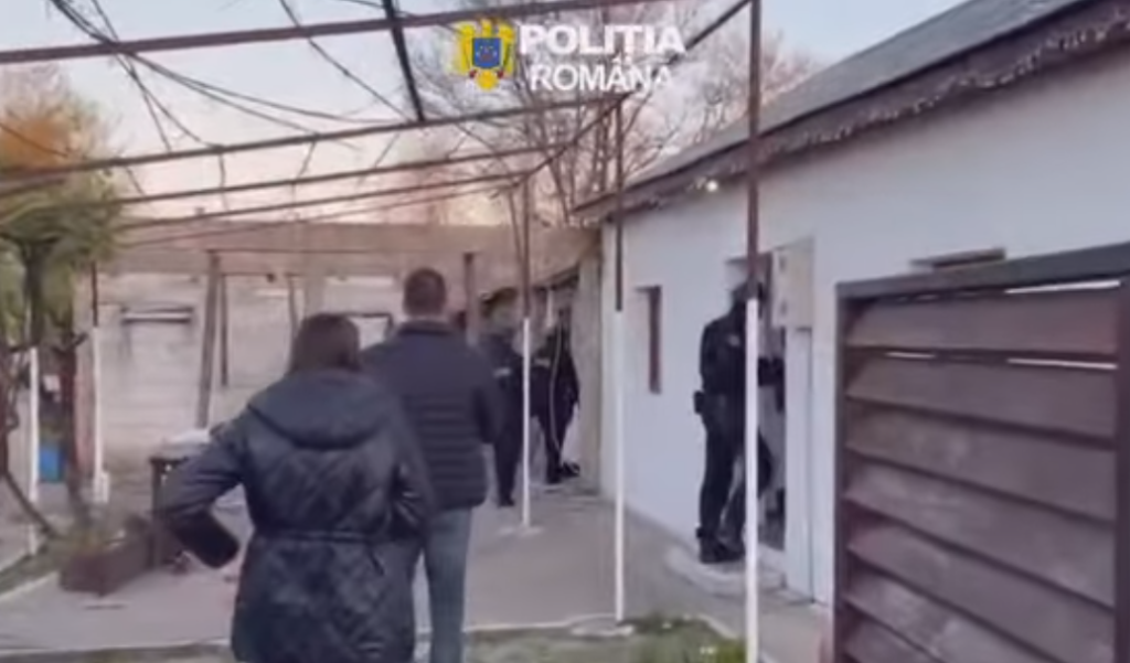 Hoții care au golit casa primarului din Vâlcelele, de Revelion, au fost prinși. Cine sunt și cum au acționat (FOTO&VIDEO)