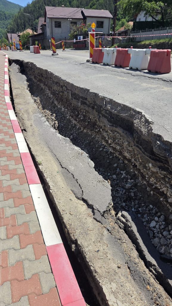 Lucrări pe DN10, la Siriu! Sectorul afectat de tasări intră în reparații timp de șase luni