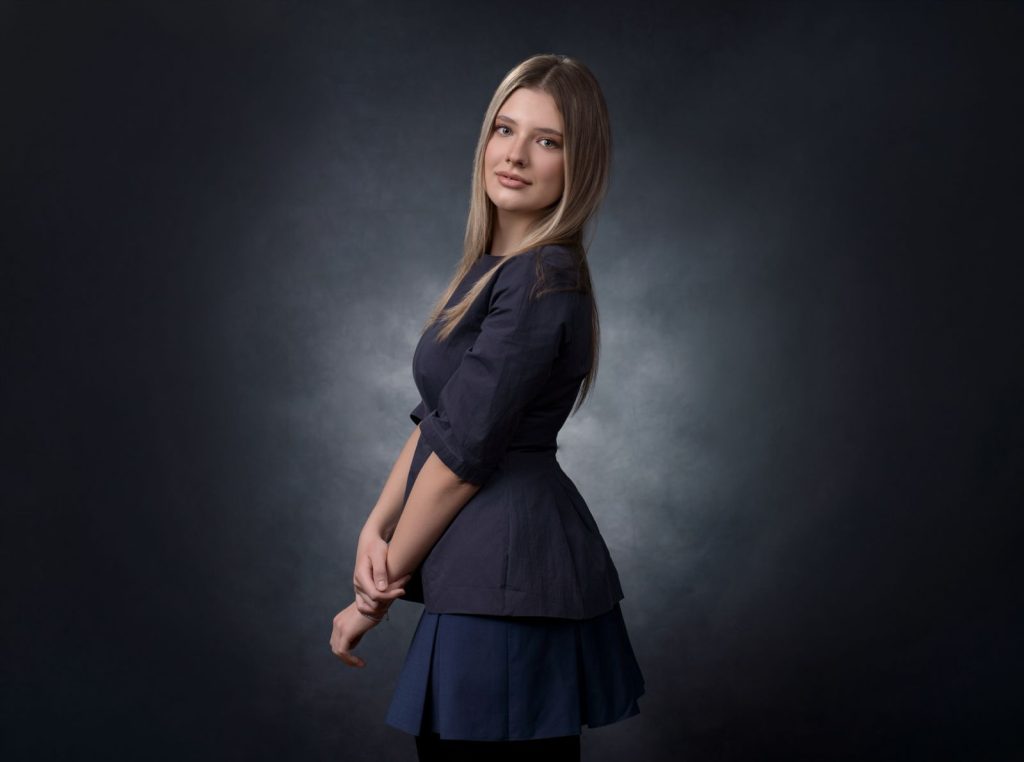 Absolventă de zece de la Hasdeu a ales Medicina: „Știu că nu prea avem medici în oraș și mi-ar plăcea să-mi ajut comunitatea”